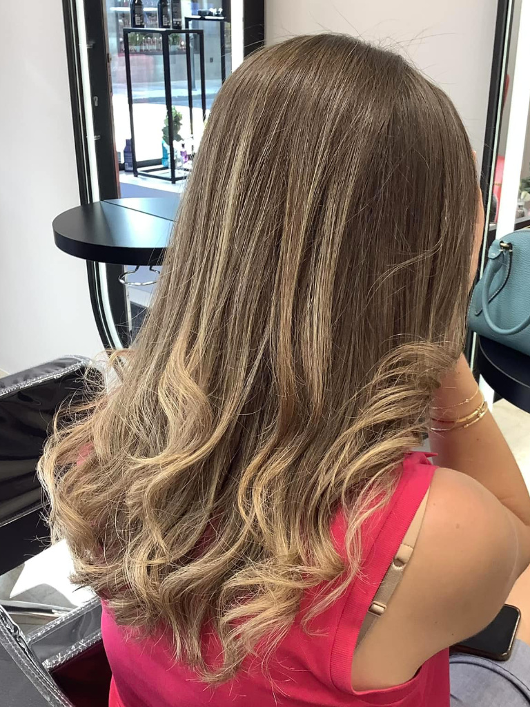 Modèle balayage cheveux longs